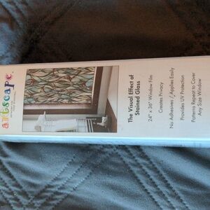 Artscape visual effect of stained glass in Savannah print